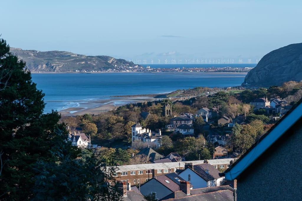 Fantastic Sea Views At Century'S Old Alma'S Cottage - Sleeps Up To 8 Guests Penmaenmawr Luaran gambar