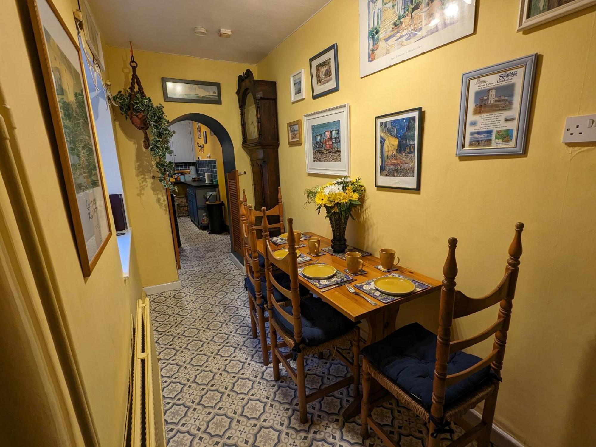 Fantastic Sea Views At Century'S Old Alma'S Cottage - Sleeps Up To 8 Guests Penmaenmawr Luaran gambar