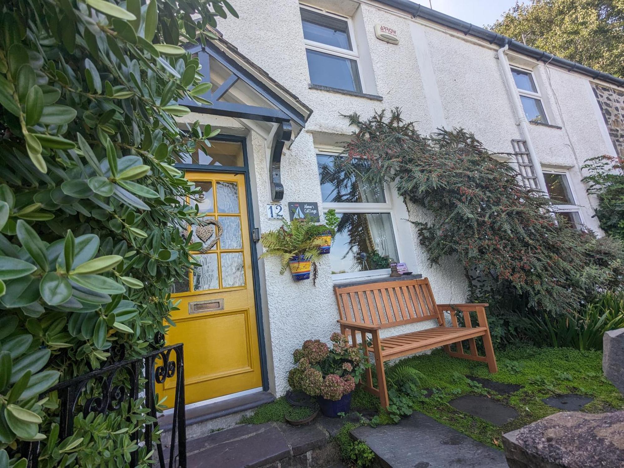 Fantastic Sea Views At Century'S Old Alma'S Cottage - Sleeps Up To 8 Guests Penmaenmawr Luaran gambar